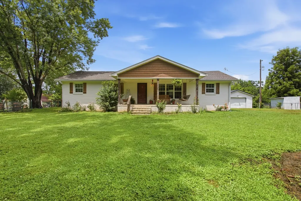 1900 Holly Grove Road Lewisburg TN 37091
