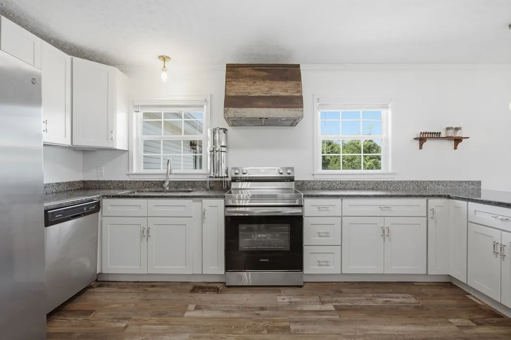 1900 Holly Grove Road Lewisburg TN 37091