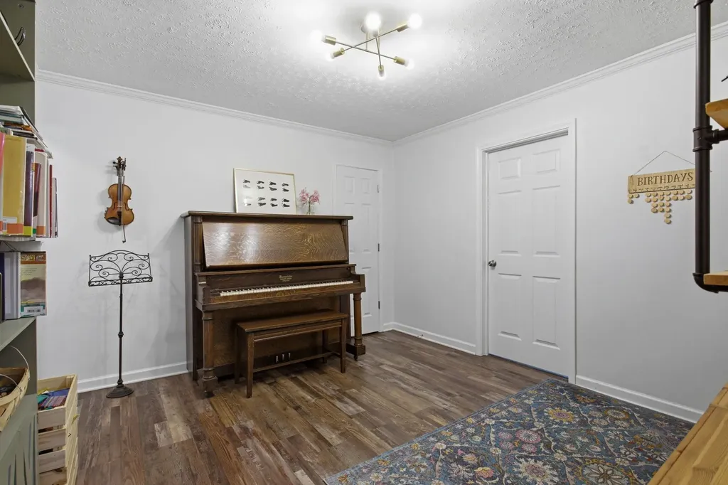 1900 Holly Grove Road Lewisburg TN 37091