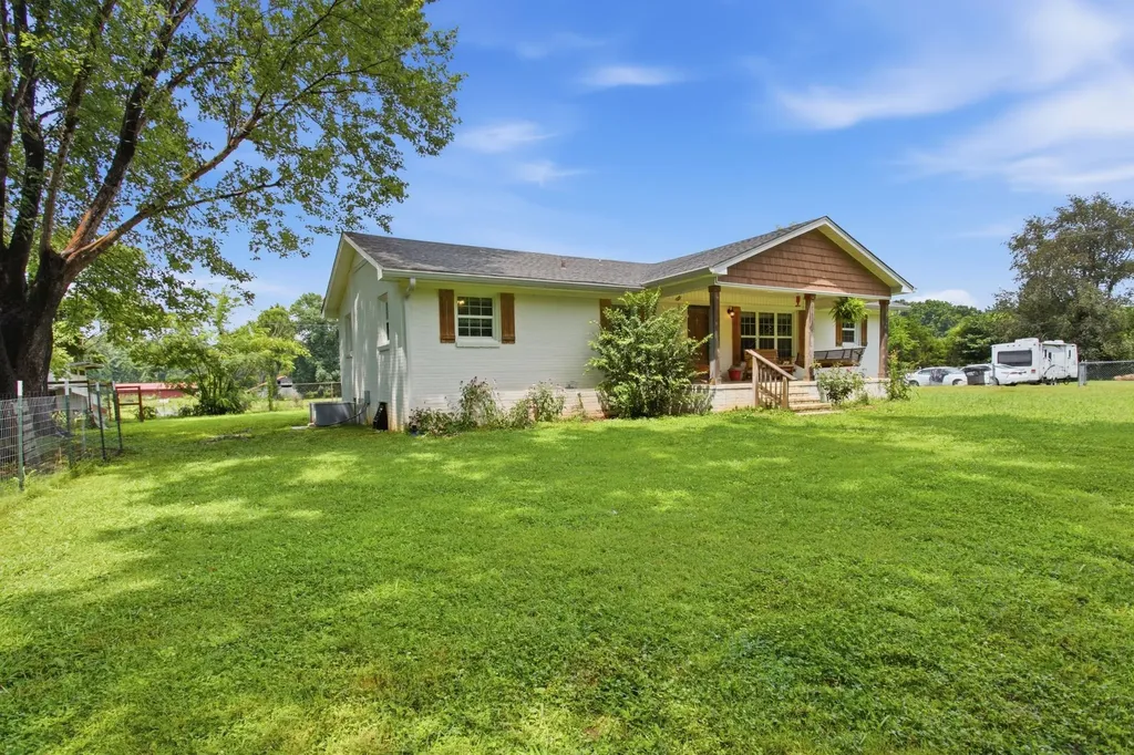 1900 Holly Grove Road Lewisburg TN 37091