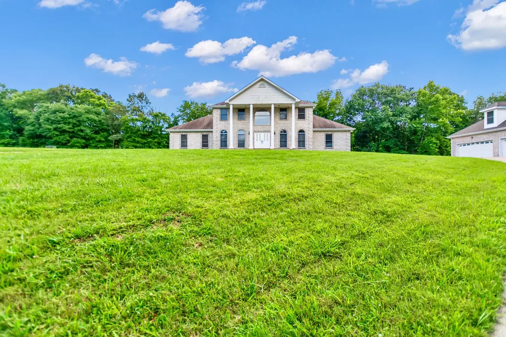 1400 Slaydenwood Road Cumberland Furnace TN 37051