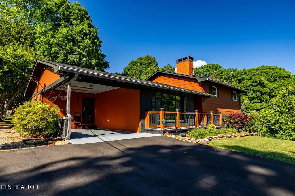 2837 Rambling Road Maryville TN 37801