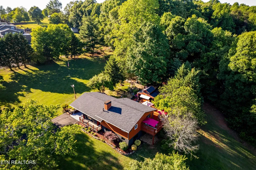 2837 Rambling Road Maryville TN 37801