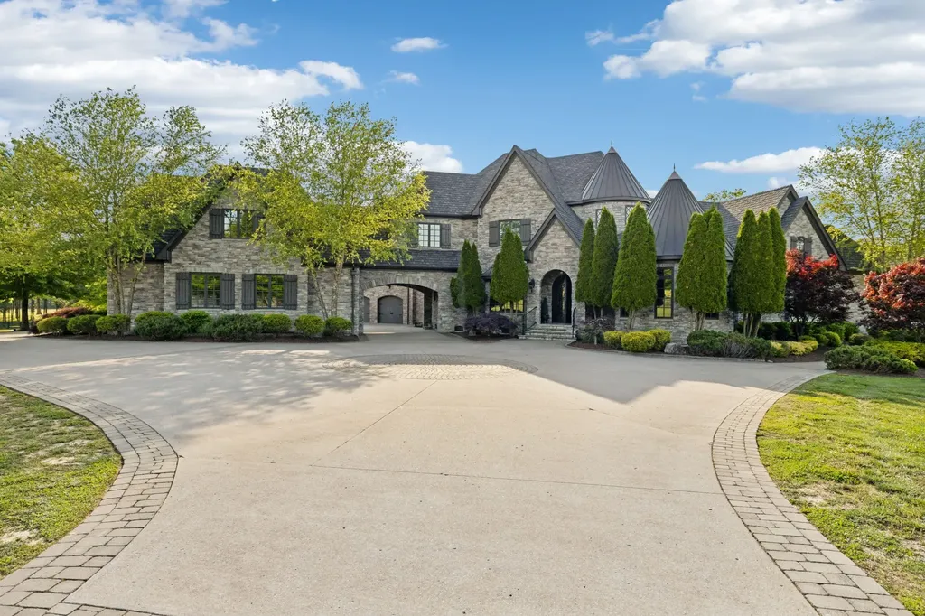 1270 Rehobath Road College Grove TN 37046