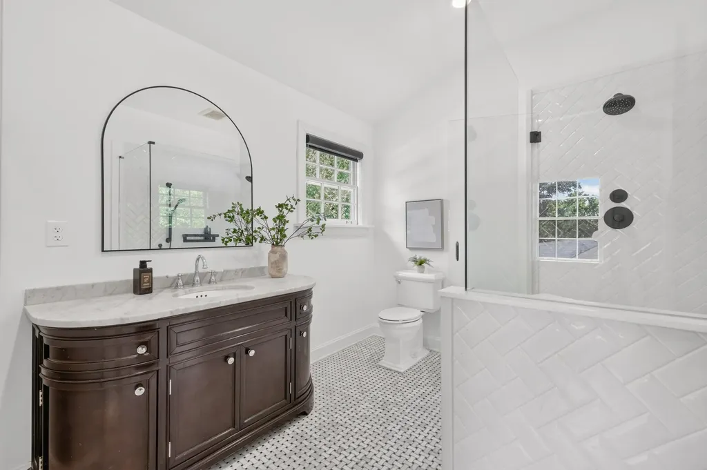 1107 Clayton Avenue Nashville TN 37204