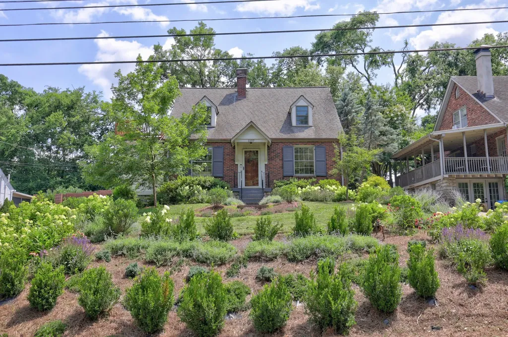 1107 Clayton Avenue Nashville TN 37204