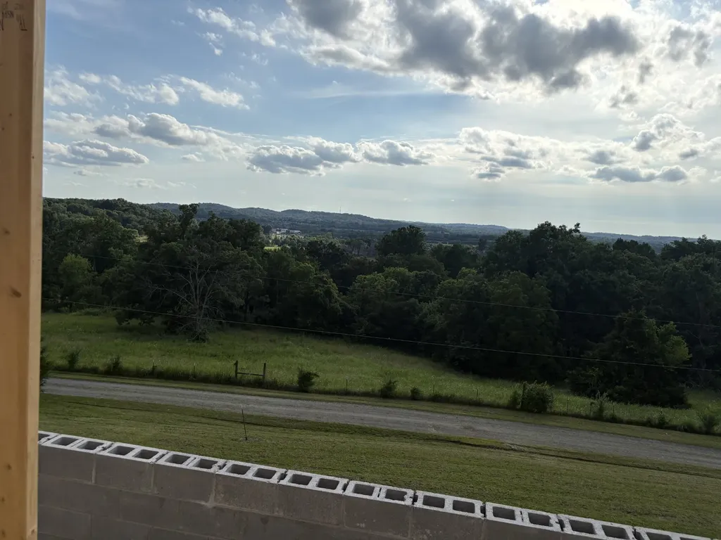 1740 Long Hollow Pike Gallatin TN 37066