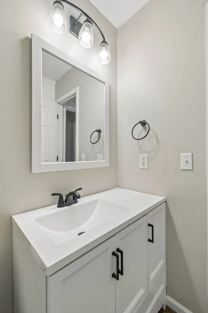 200 Cullum Avenue Dickson TN 37055
