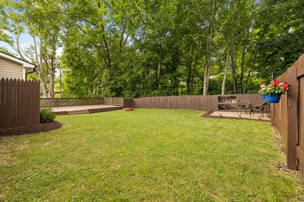 200 Cullum Avenue Dickson TN 37055