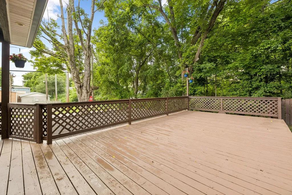 200 Cullum Avenue Dickson TN 37055