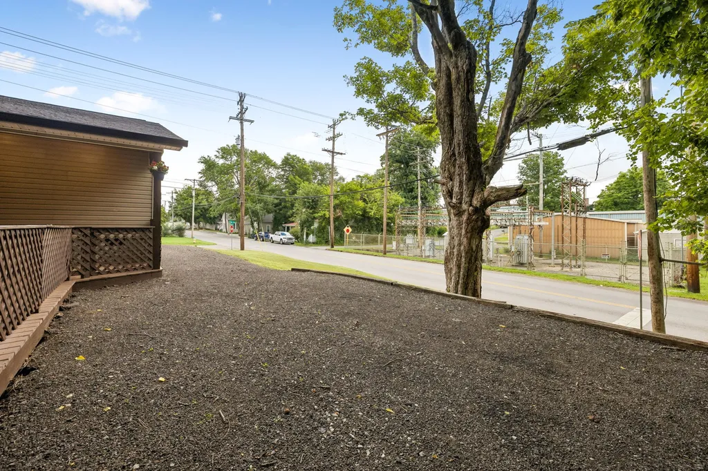 200 Cullum Avenue Dickson TN 37055