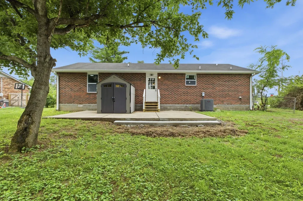 115 Walnut Crest Drive Gallatin TN 37066