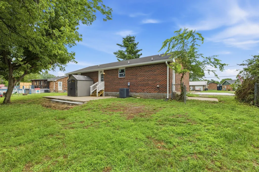 115 Walnut Crest Drive Gallatin TN 37066
