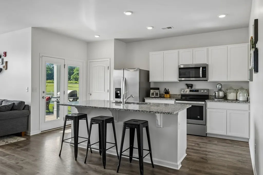 432 Lauren Lane Chapel Hill TN 37034