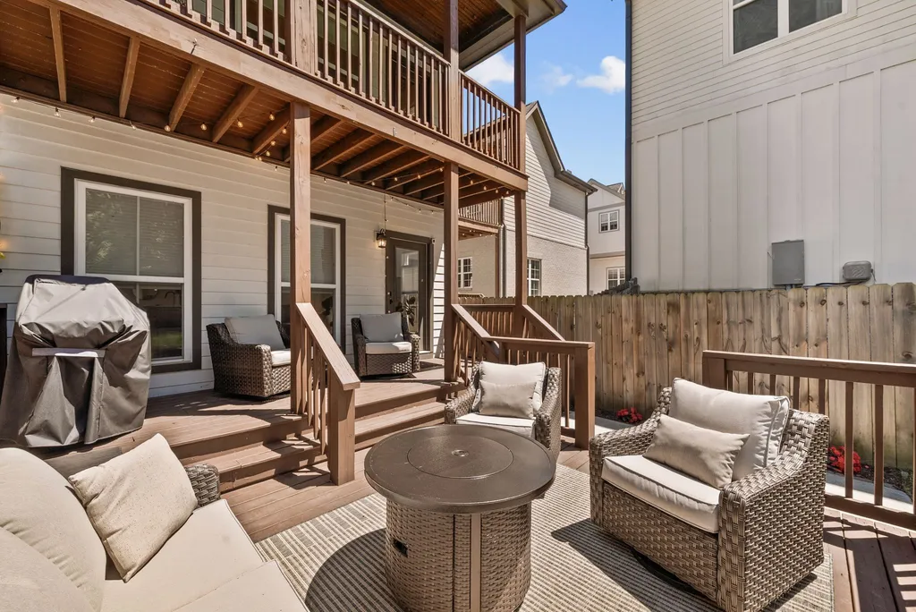 1516A Rosebank Avenue Nashville TN 37206