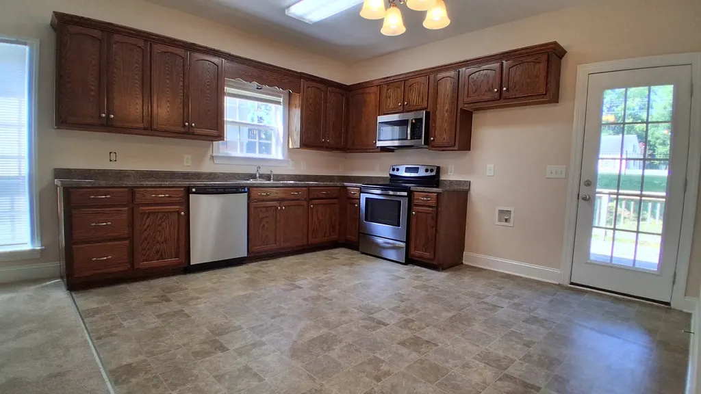 707 Pebble Stone Court Columbia TN 38401