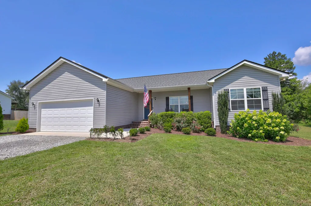 9970 Jim Cummings Highway Bradyville TN 37026