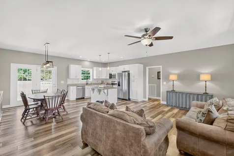 9970 Jim Cummings Highway Bradyville TN 37026