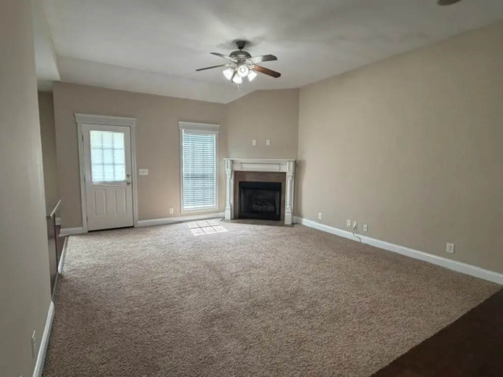 1057 Willow Circle Clarksville TN 37043