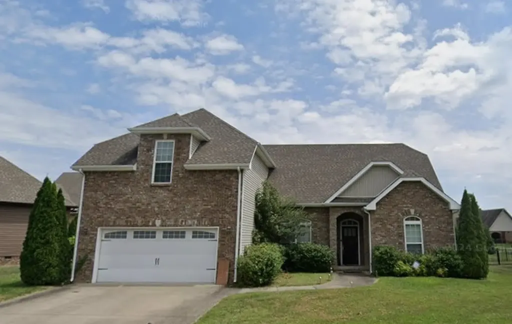 1057 Willow Circle Clarksville TN 37043