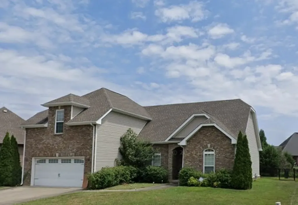 1057 Willow Circle Clarksville TN 37043