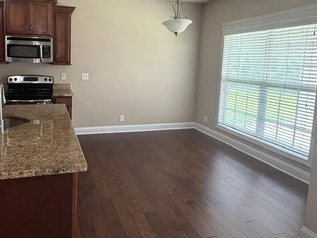 1057 Willow Circle Clarksville TN 37043