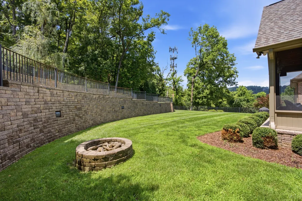 1112 Radnor Glen Drive Brentwood TN 37027
