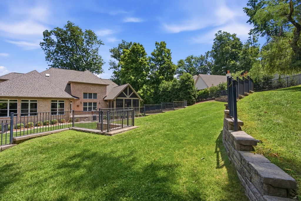 1112 Radnor Glen Drive Brentwood TN 37027
