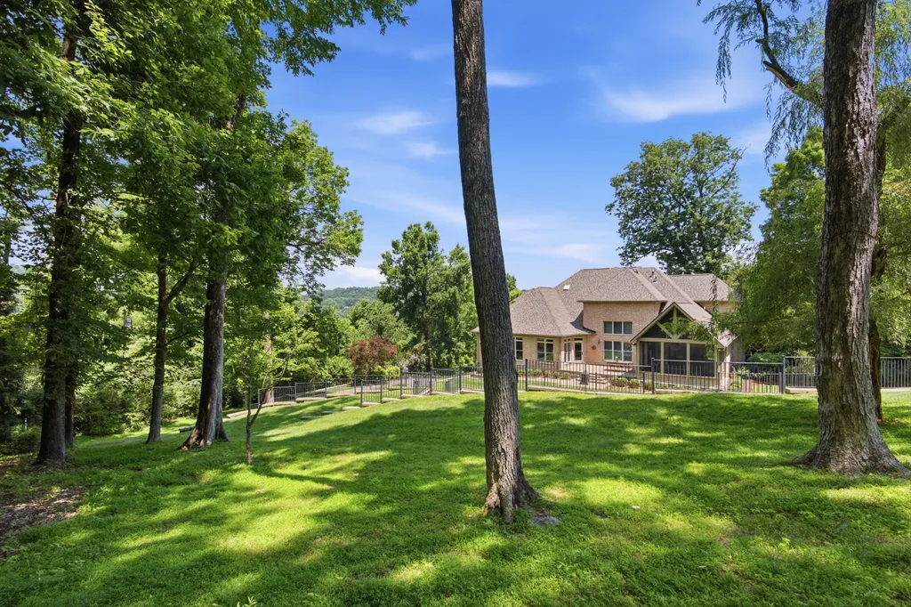 1112 Radnor Glen Drive Brentwood TN 37027