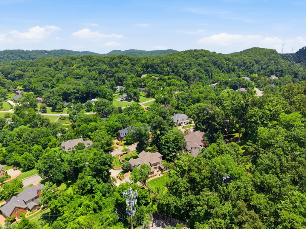 1112 Radnor Glen Drive Brentwood TN 37027