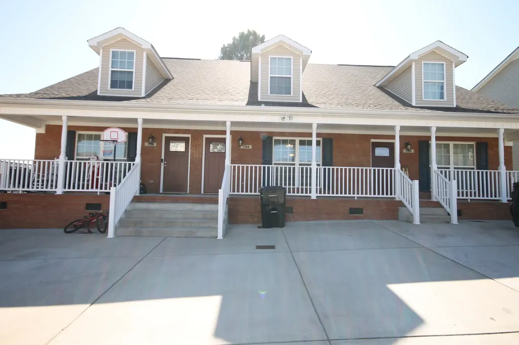 704 Cobblestone Drive Columbia TN 38401
