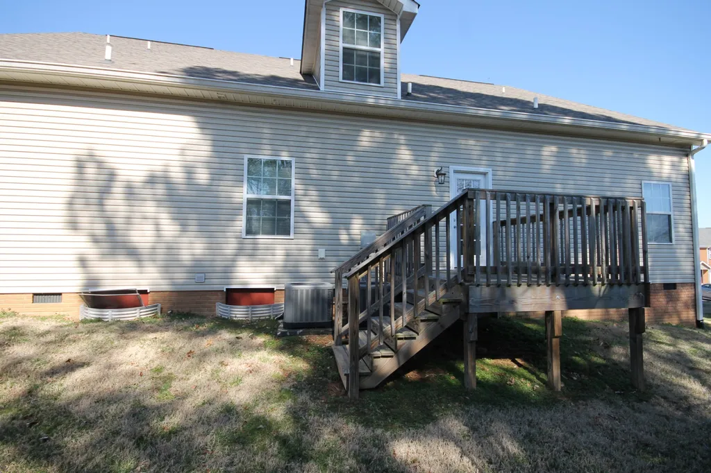 704 Cobblestone Drive Columbia TN 38401