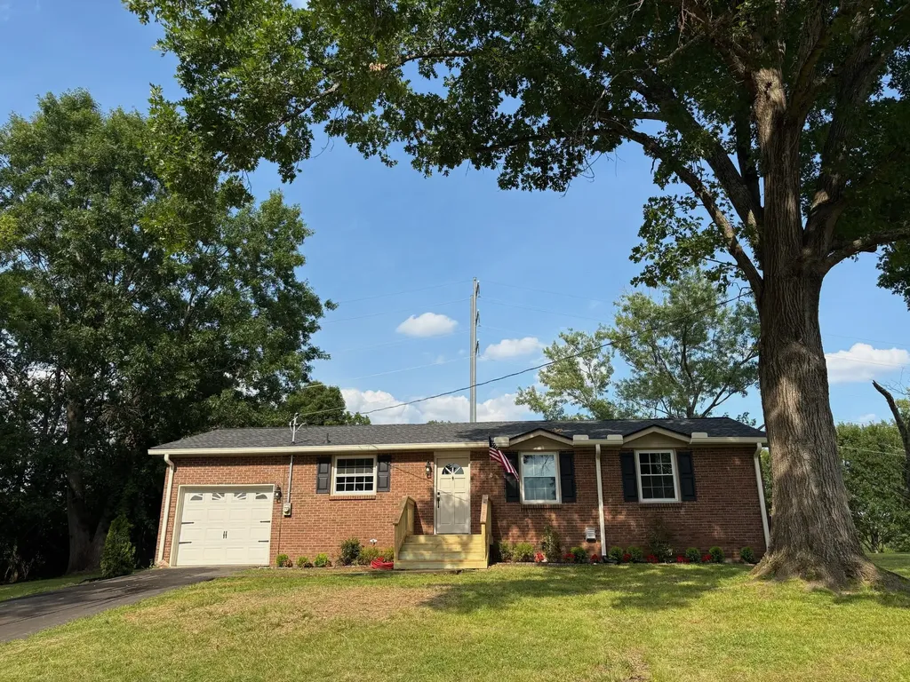 230 S Valley Road Hendersonville TN 37075