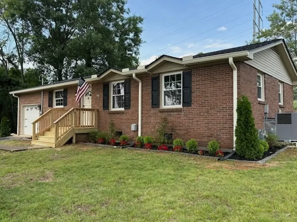 230 S Valley Road Hendersonville TN 37075