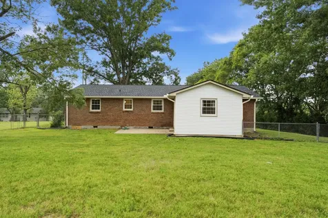 230 S Valley Road Hendersonville TN 37075
