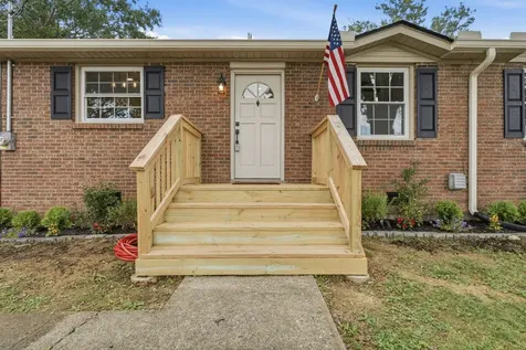 230 S Valley Road Hendersonville TN 37075