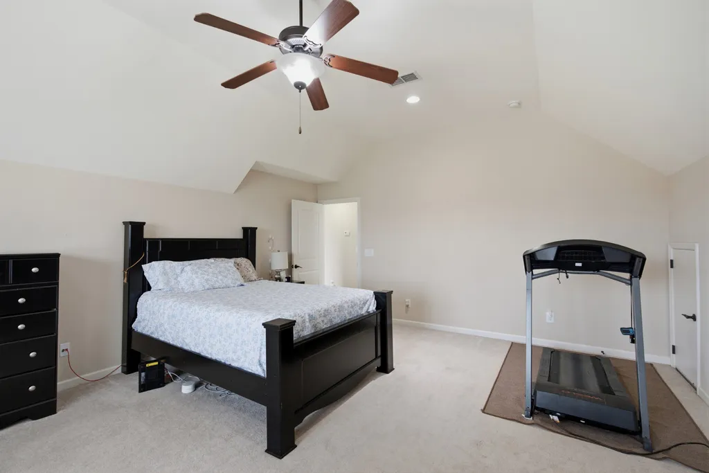 813 Fanning Court Gallatin TN 37066