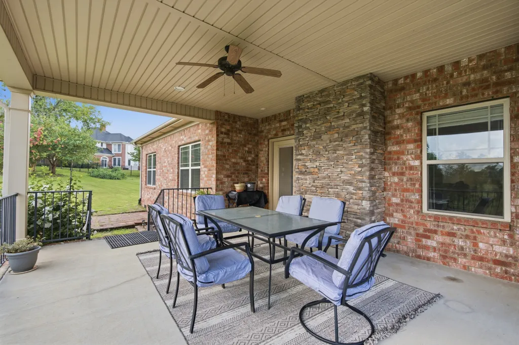 813 Fanning Court Gallatin TN 37066