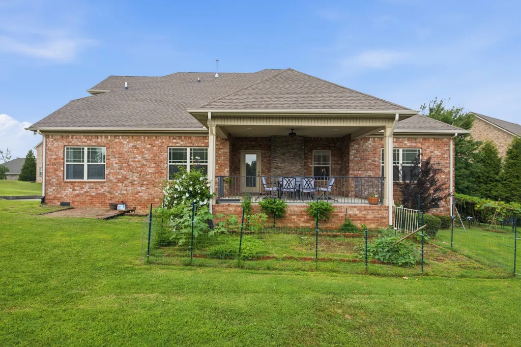 813 Fanning Court Gallatin TN 37066