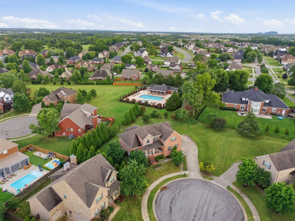 813 Fanning Court Gallatin TN 37066