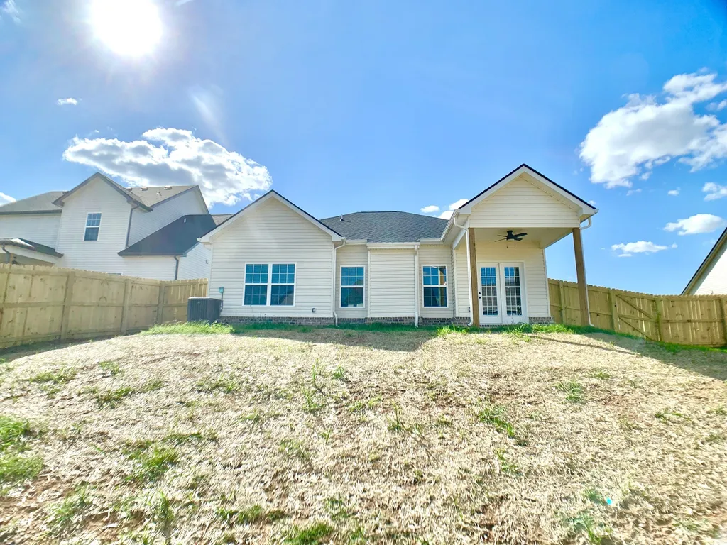 421 Ayden Lane Clarksville TN 37042