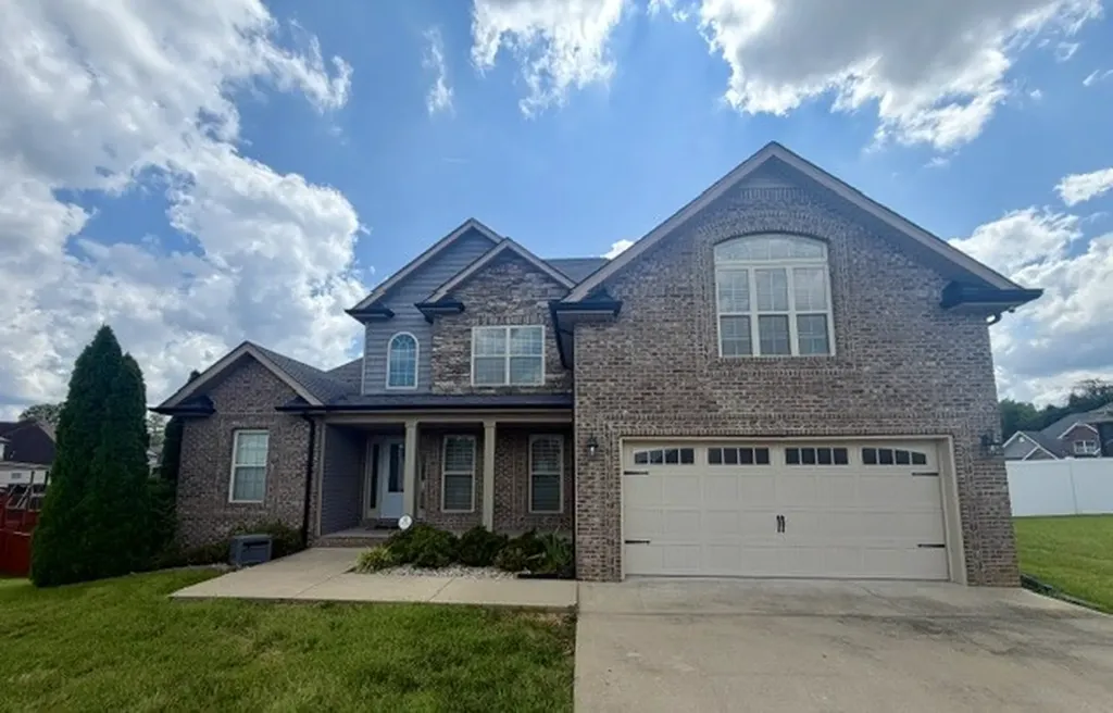 2212 Ellington Gait Drive Clarksville TN 37043