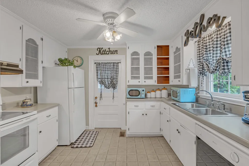 262 N Willomont Avenue Gallatin TN 37066