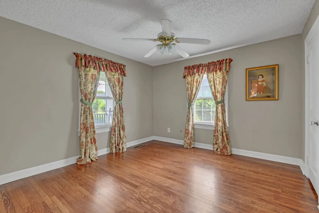 262 N Willomont Avenue Gallatin TN 37066