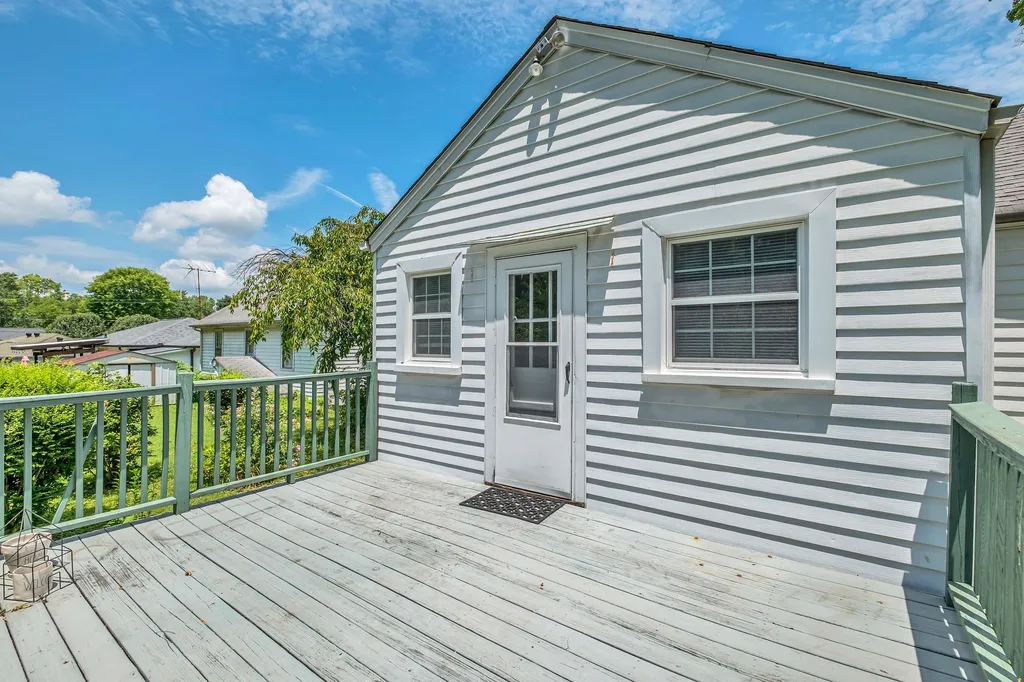 262 N Willomont Avenue Gallatin TN 37066