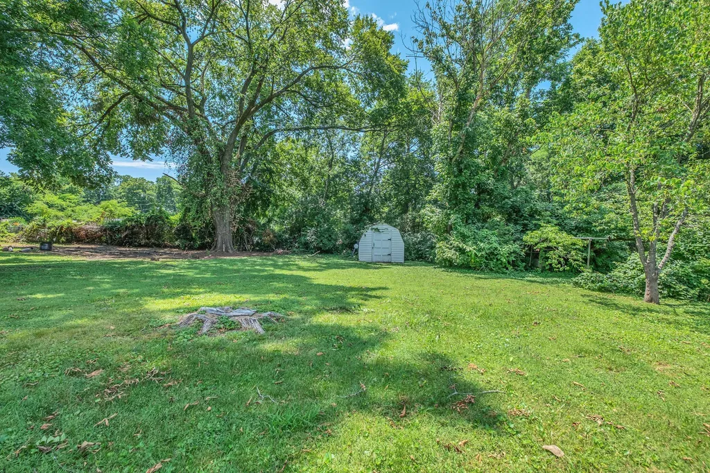 262 N Willomont Avenue Gallatin TN 37066