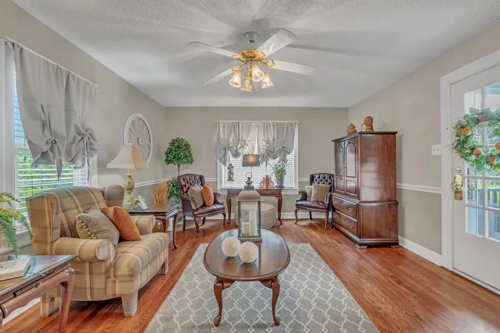 262 N Willomont Avenue Gallatin TN 37066