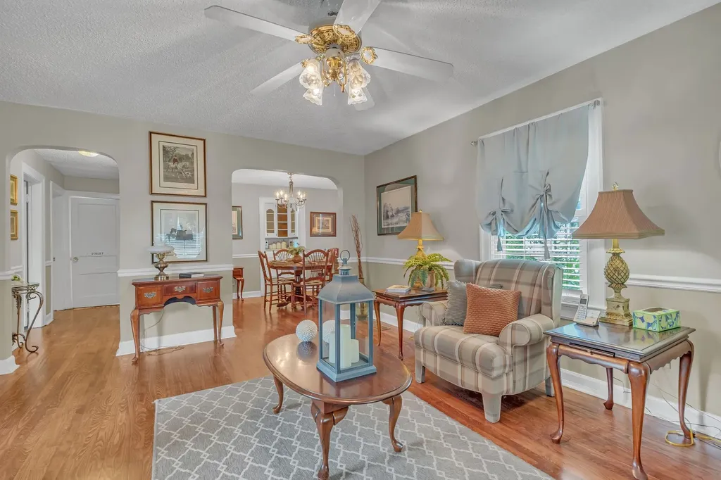 262 N Willomont Avenue Gallatin TN 37066