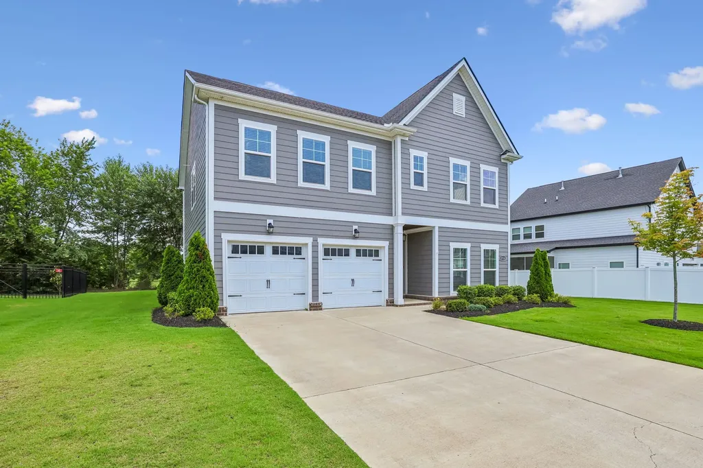 5718 Heirloom Drive Murfreesboro TN 37129