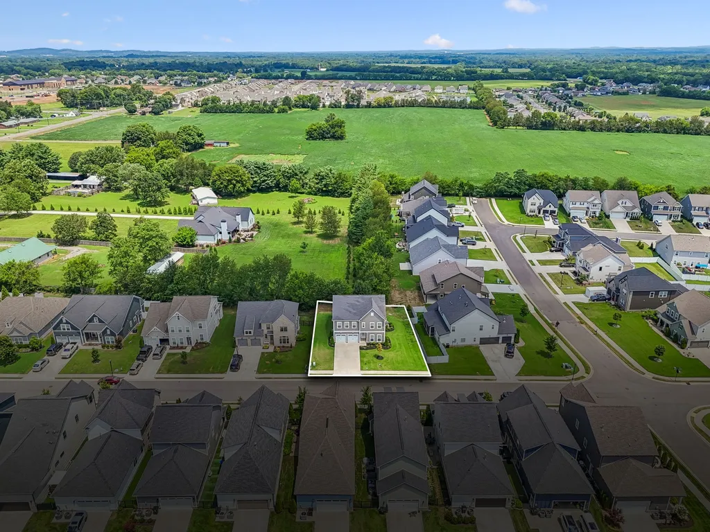 5718 Heirloom Drive Murfreesboro TN 37129